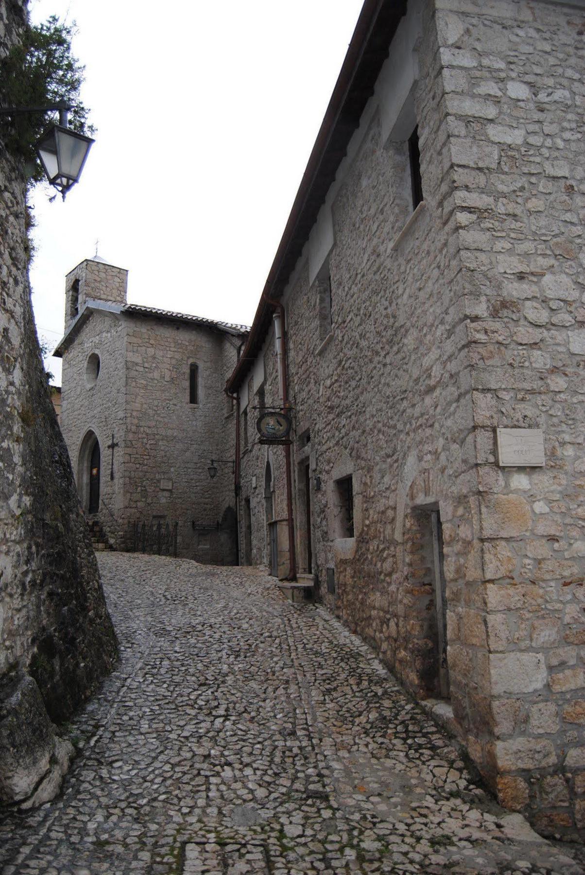 Locanda Il Falco Nero Fumone Dış mekan fotoğraf
