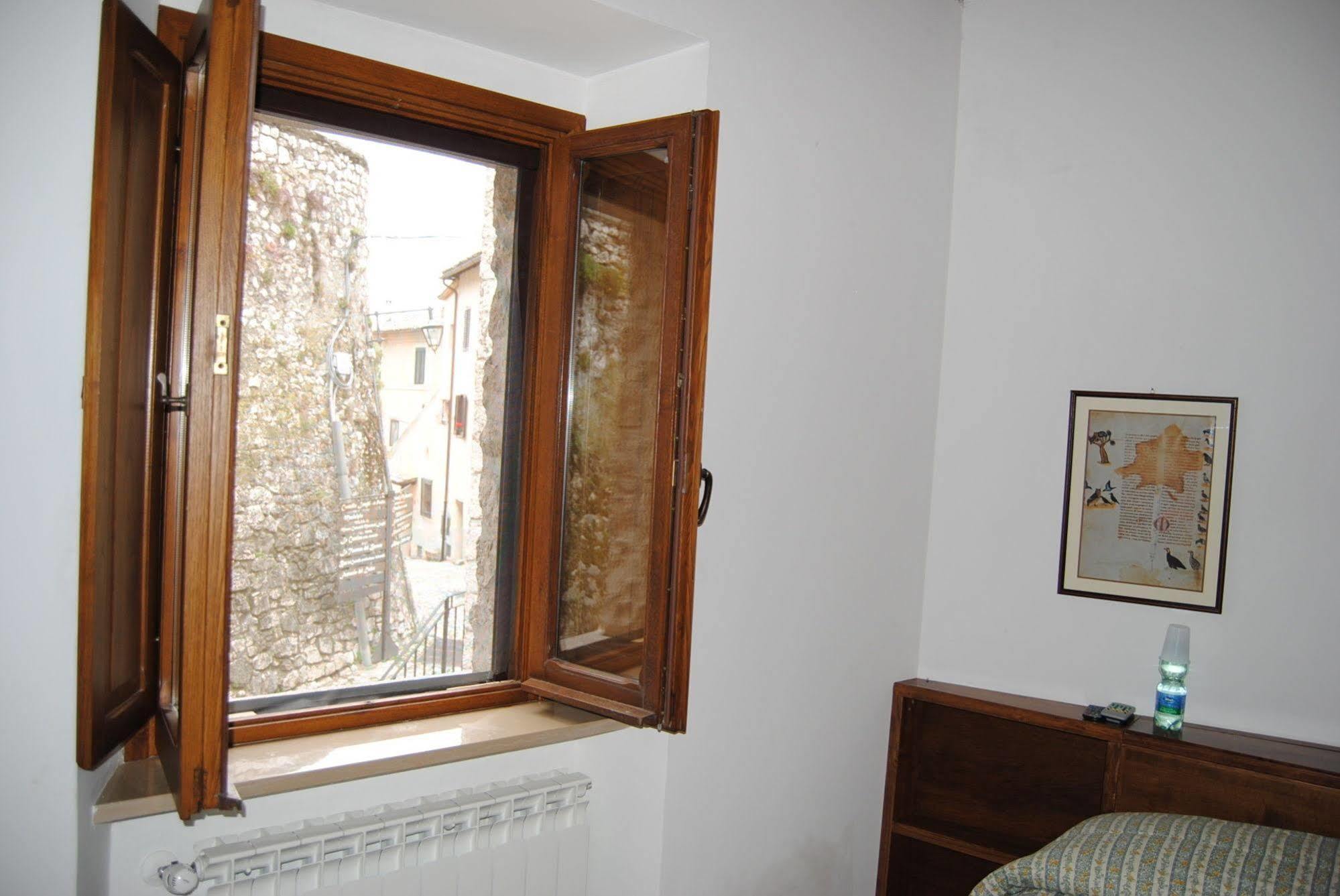 Locanda Il Falco Nero Fumone Dış mekan fotoğraf